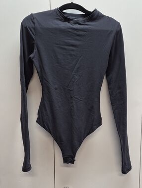 SKIMS Black Long Sleeve Bodysuit - XS